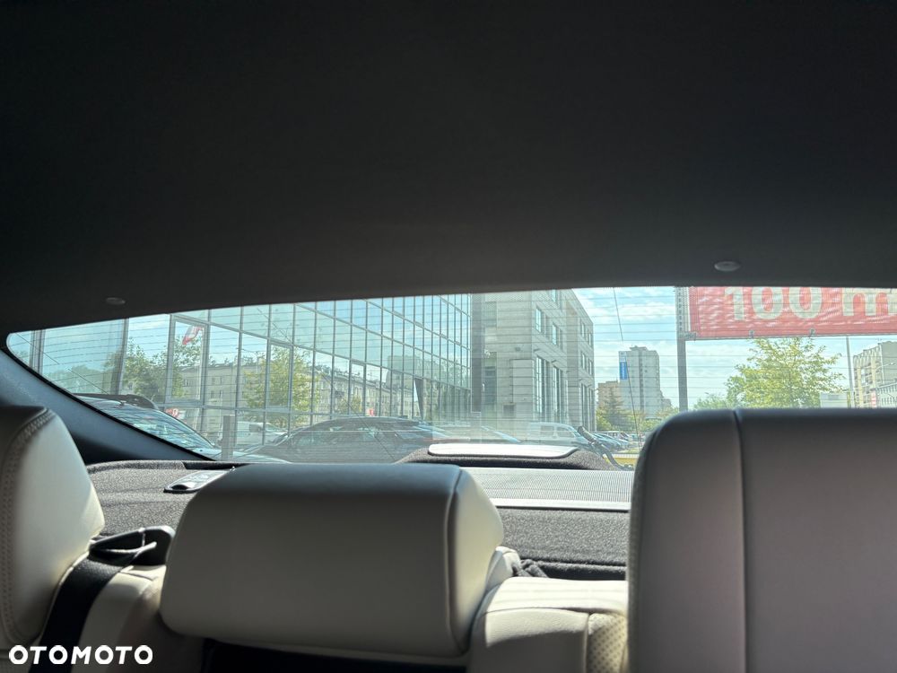 Toyota Camry 2.5 Hybrid Dynamic Force Executive e-CVT - 36