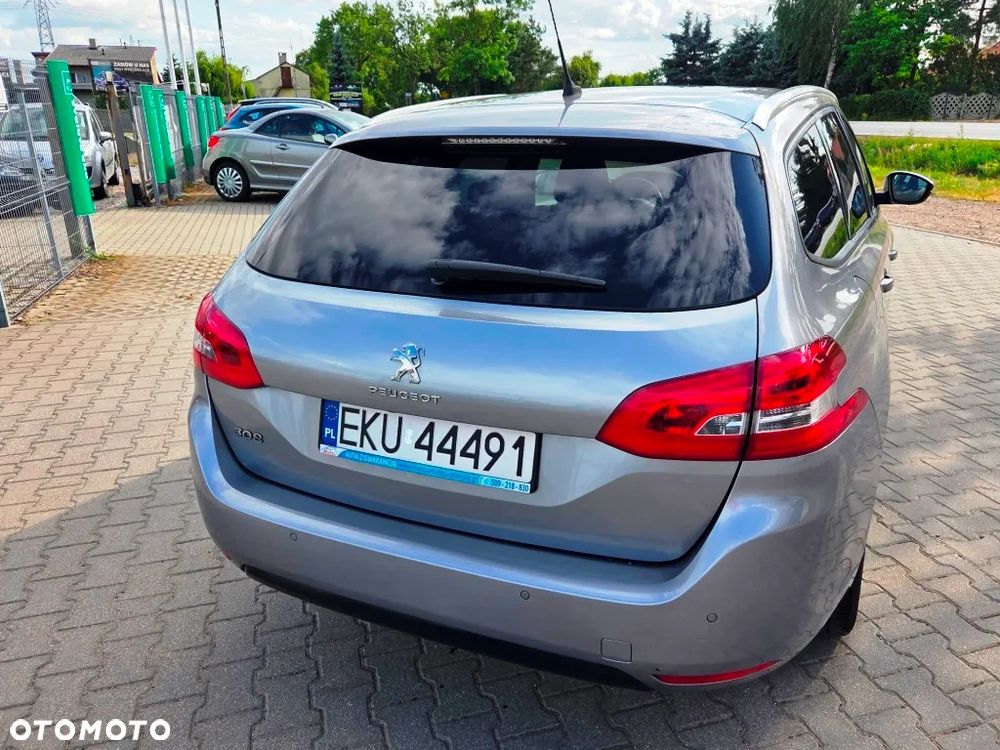 Peugeot 308 1.6 e-HDi Allure S&S - 10