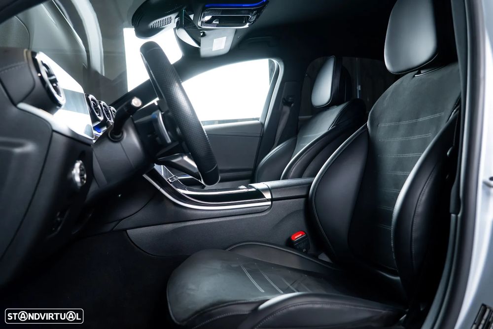 Mercedes-Benz C 300 d AMG Line - 28
