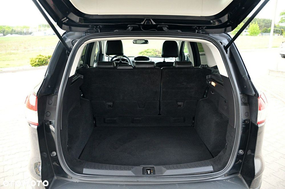 Ford Kuga - 22