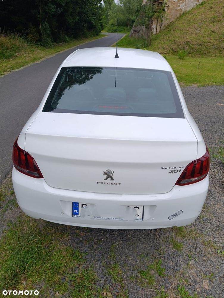 Peugeot 301 1.6 VTi Active EU6 - 5