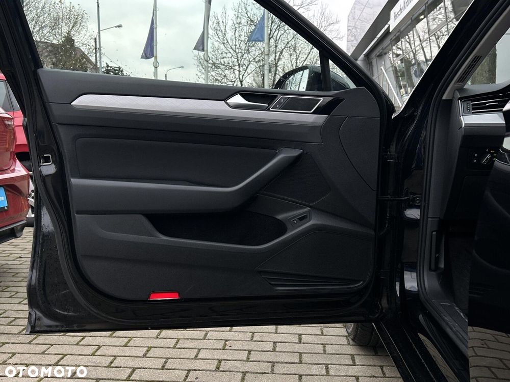 Volkswagen Passat Variant - 10