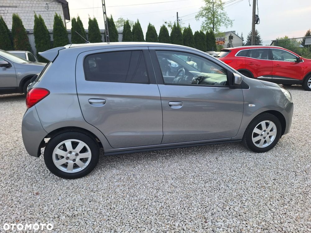 Mitsubishi Space Star - 10