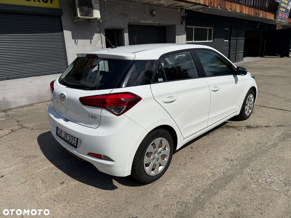 Hyundai i20 1.1 CRDi BlueDrive Comfort - 24