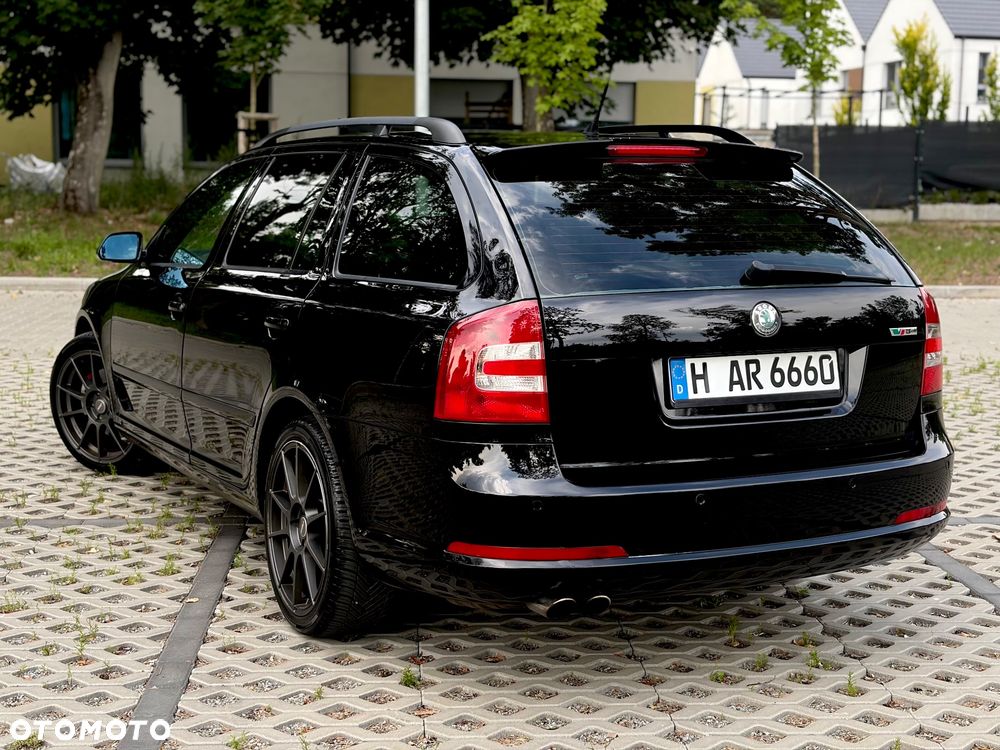 Skoda Octavia 2.0 TDI CR DPF RS - 2
