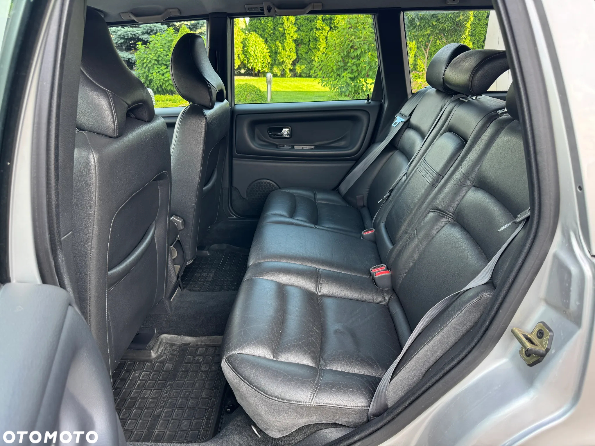 Volvo V70 2.4 T - 30