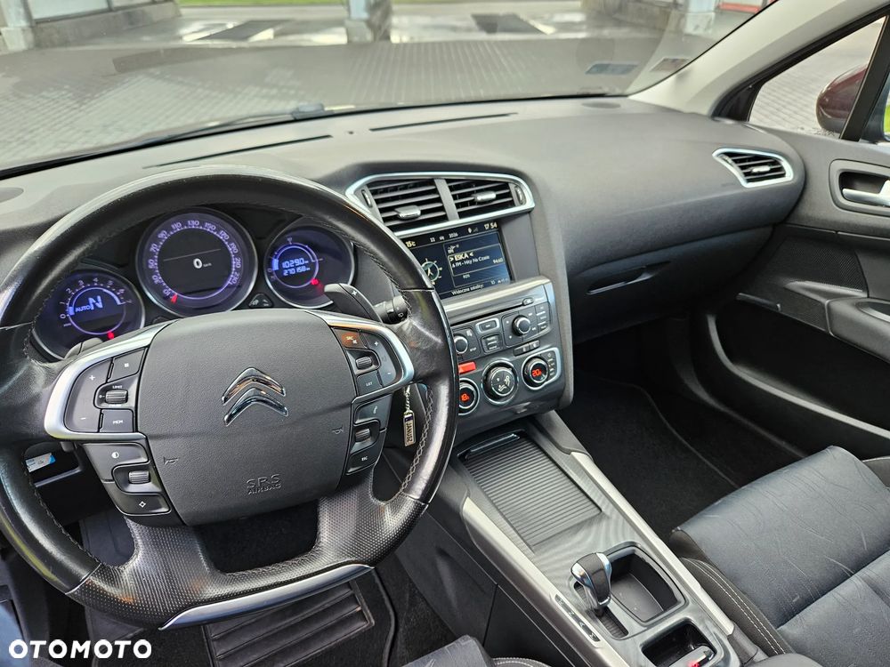 Citroën C4 e-HDi 110 EGS6 Stop/Start System Exclusive - 16