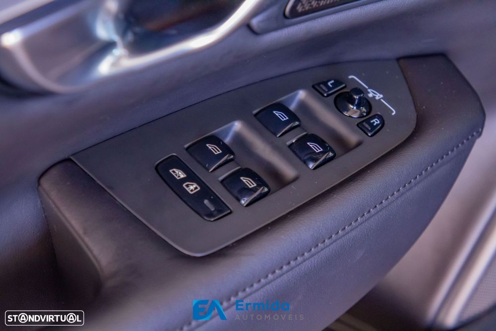 Volvo V90 2.0 T6 PHEV R-Design AWD - 48