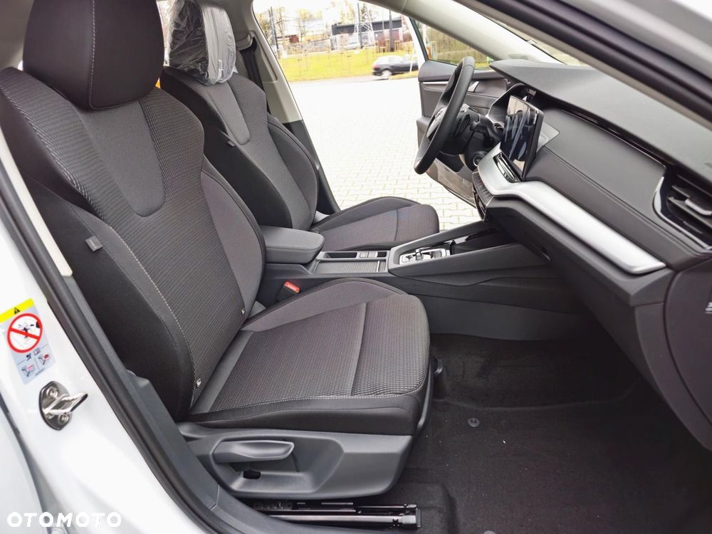 Skoda Octavia 2.0 TDI Edition 130 Selection DSG - 10