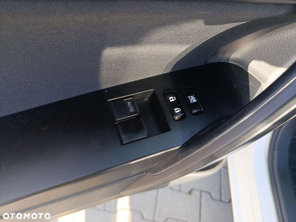 Toyota Auris 1.33 VVT-i Active - 20