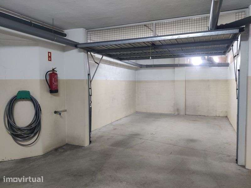 Arrendo garagem box 17m2 - Grande imagem: 3/3