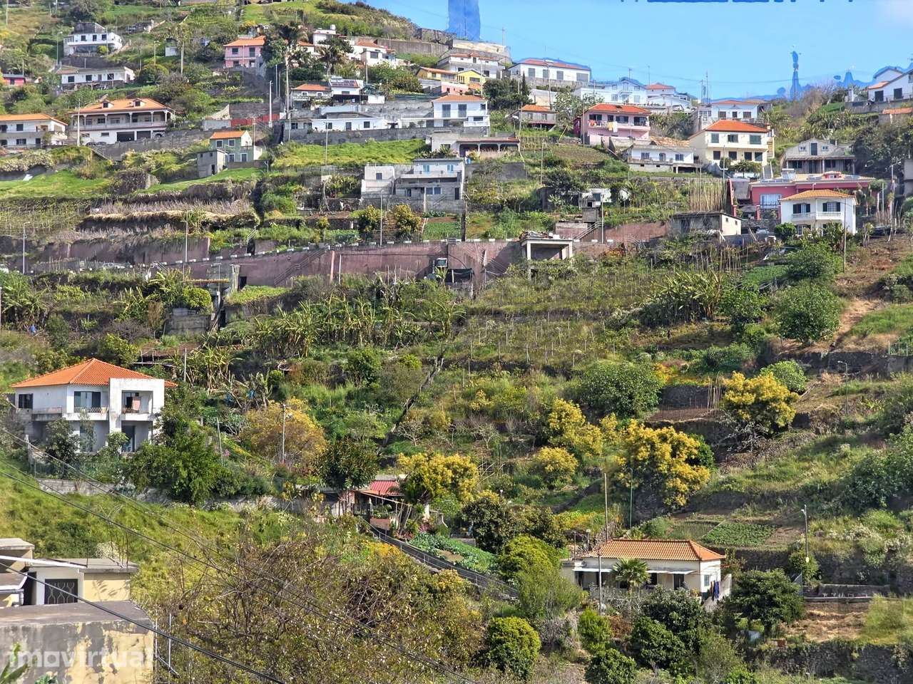 Terreno com Vista Mar - Estreito de Câmara de Lobos - Grande imagem: 2/11