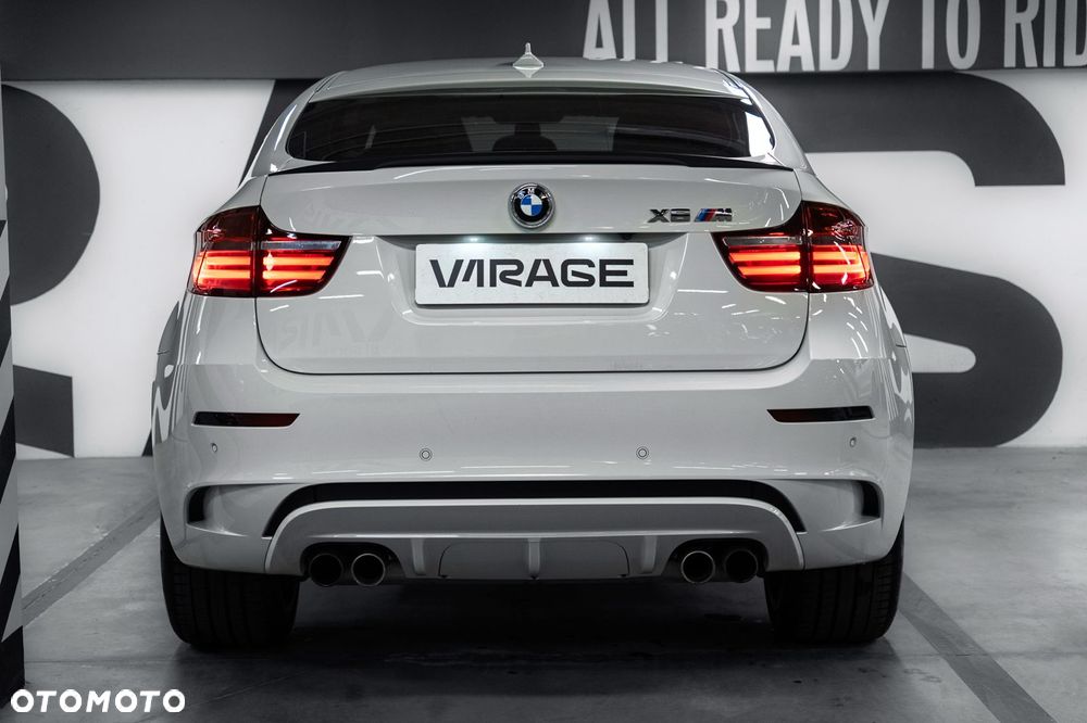BMW X6M - 24