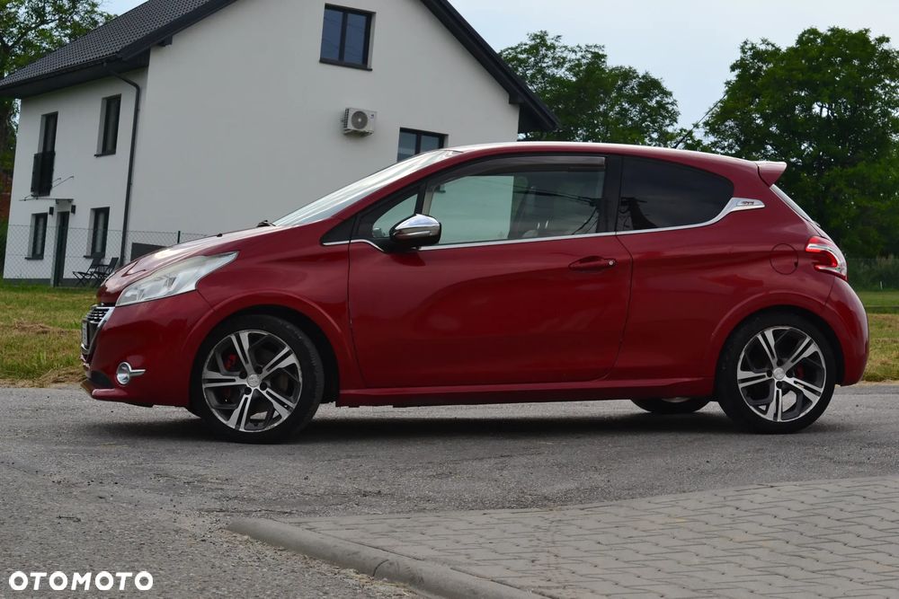 Peugeot 208 GTI 200 THP - 2