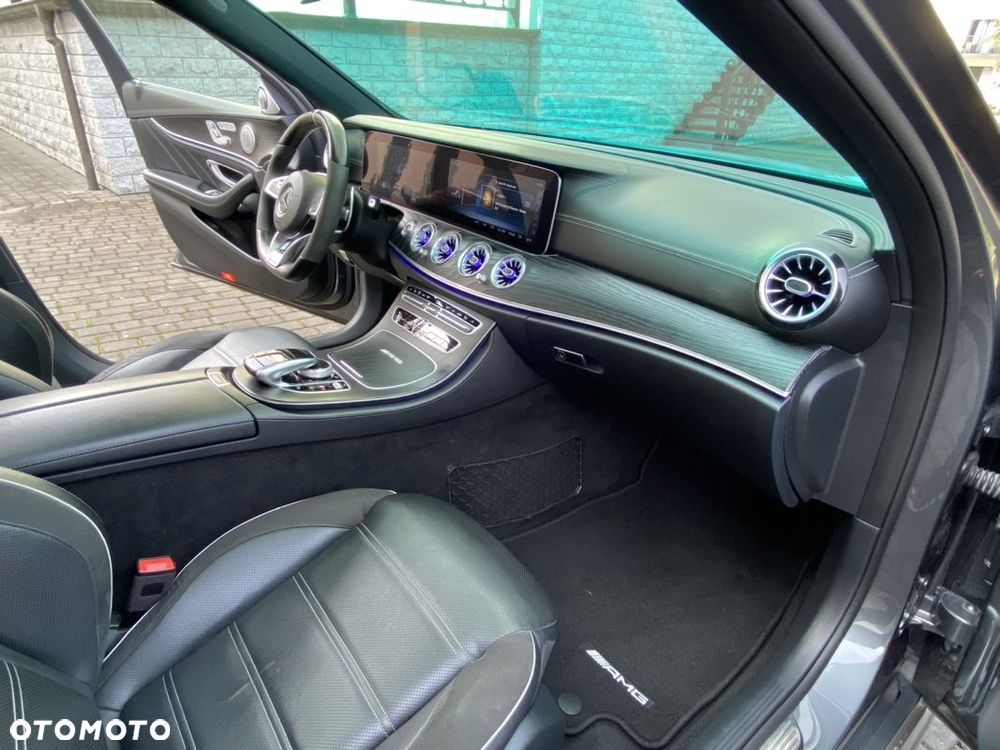 Mercedes-Benz Klasa E - 11