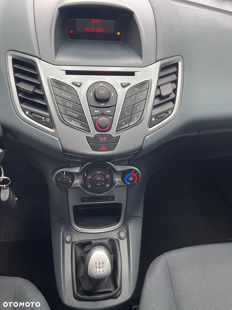 Ford Fiesta 1.4 Gold X - 33