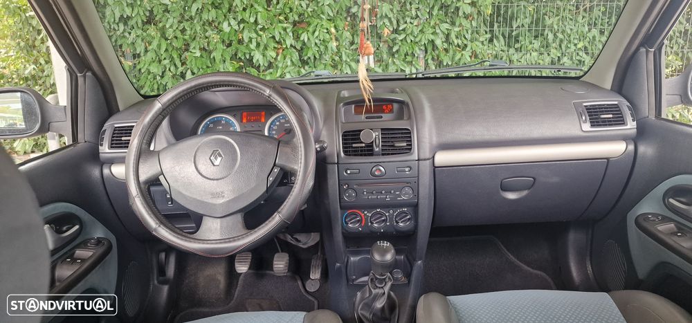 Renault Clio 1.5 dCi Extreme - 10