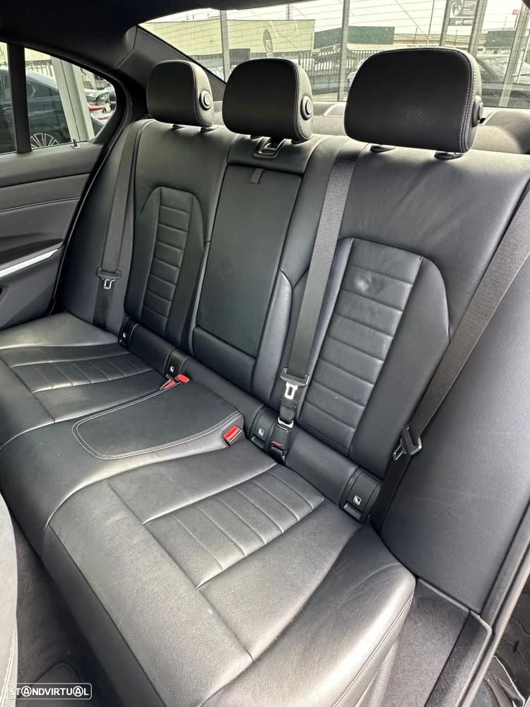 BMW 330 e Pack Desportivo M Pro Auto - 20