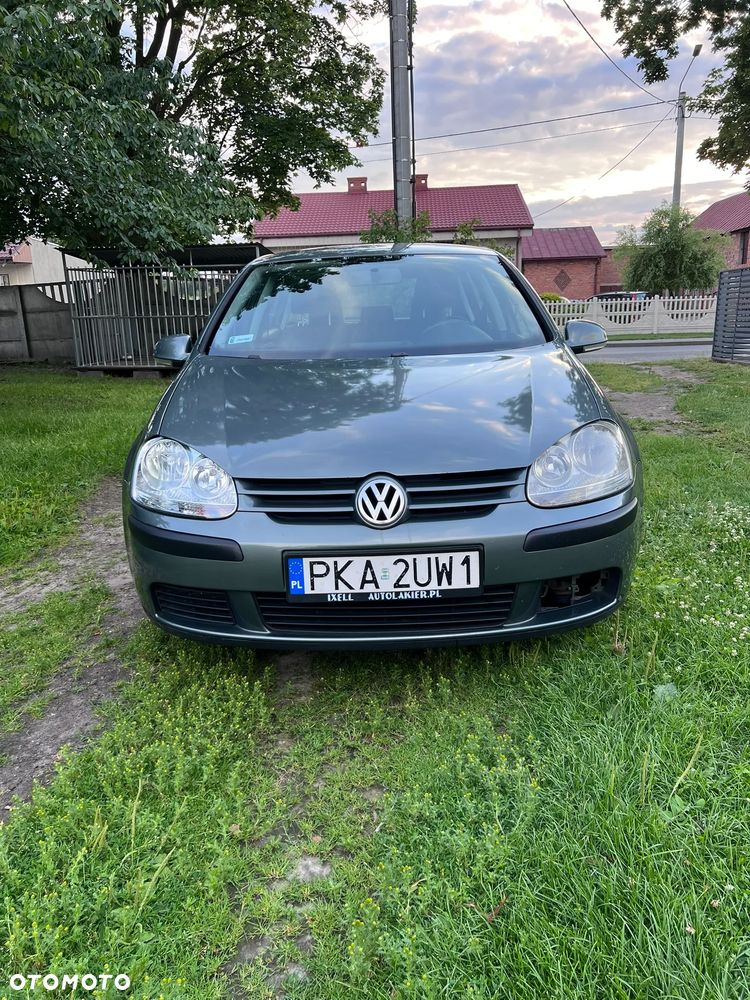 Volkswagen Golf 1.6 FSI Trendline - 8