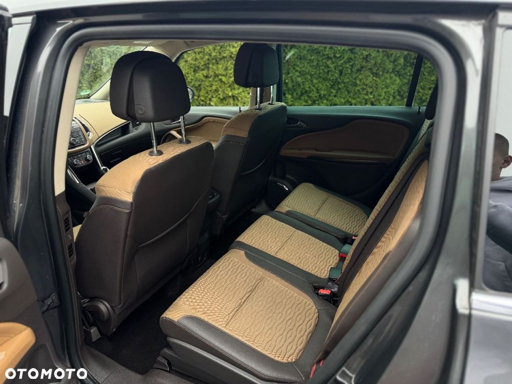 Opel Zafira - 22