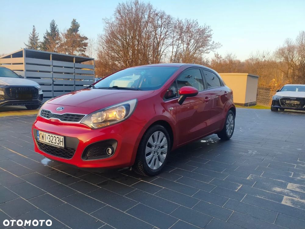 Kia Rio 1.4 Automatik Fifa World Cup Edition - 1