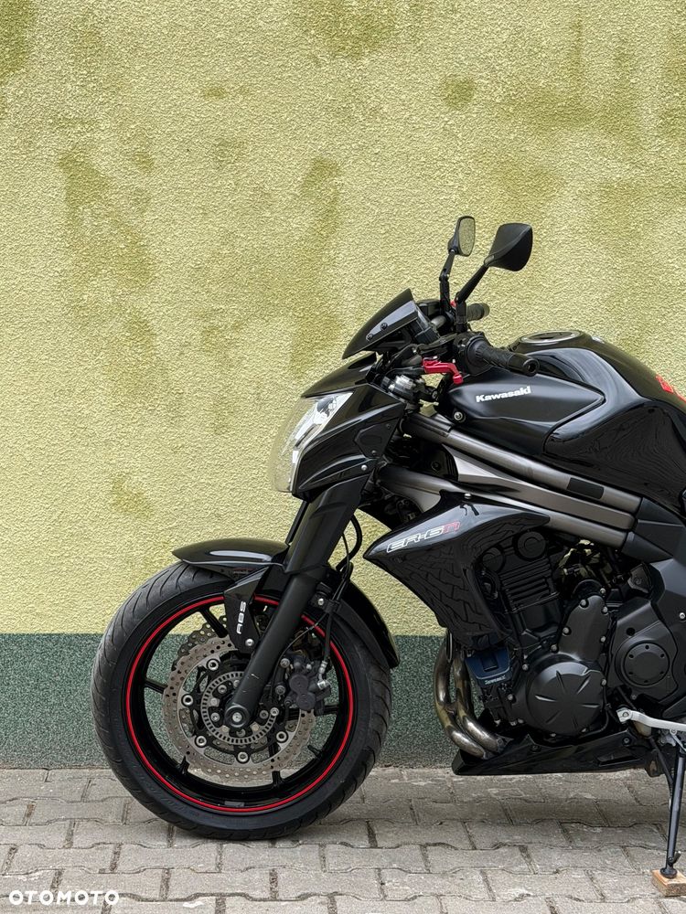 Kawasaki ER - 25
