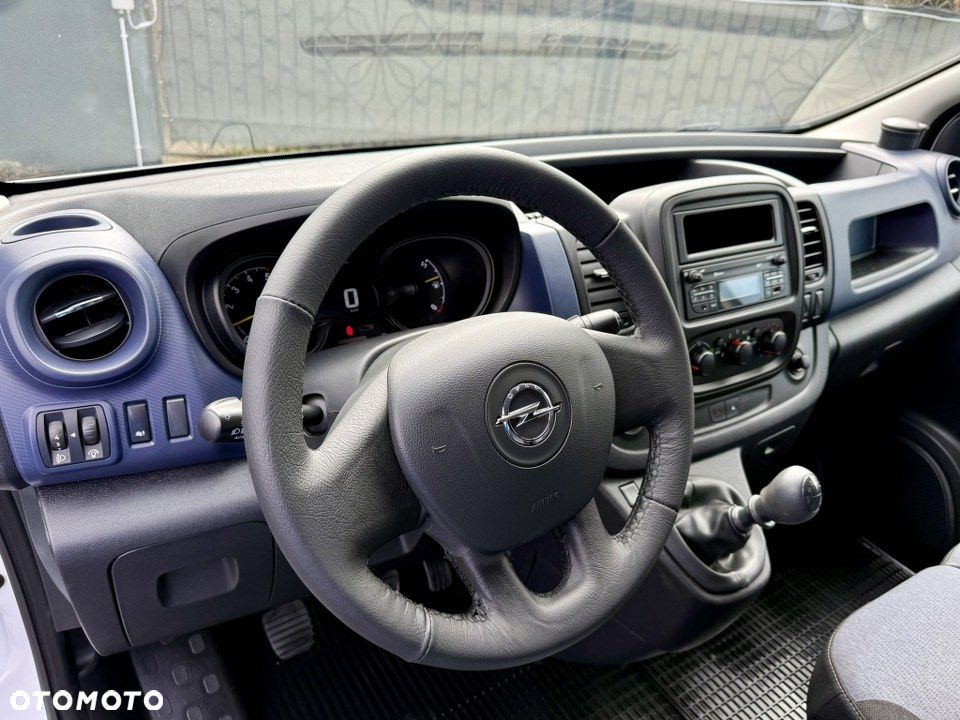Opel Vivaro - 18