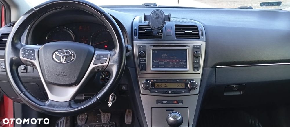 Toyota Avensis 2.0 D-4D Luna - 10