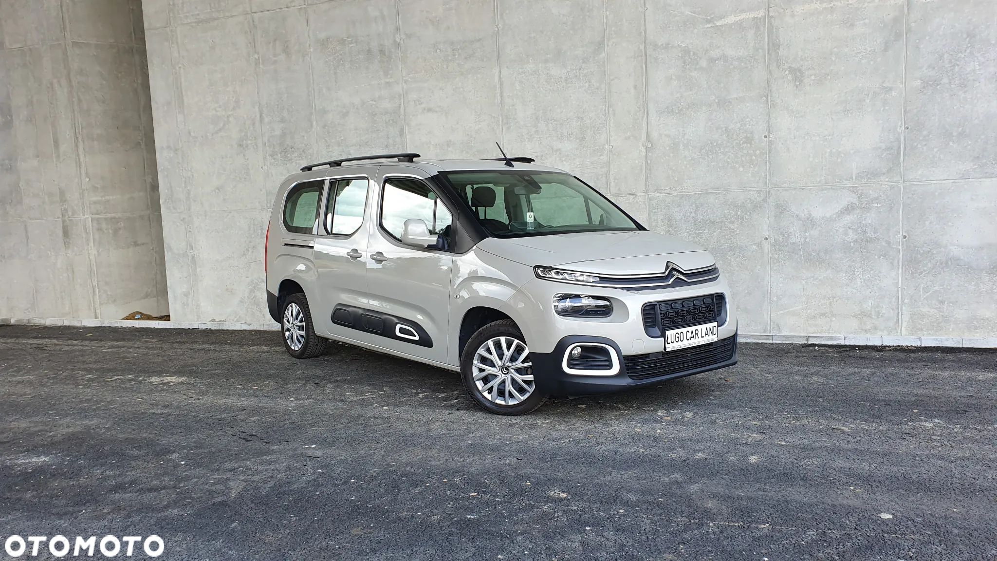 Citroën Berlingo XL PureTech 110 LIVE PACK - 1