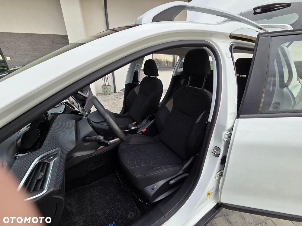 Peugeot 2008 Blue-HDi FAP 100 STOP & START Style - 13