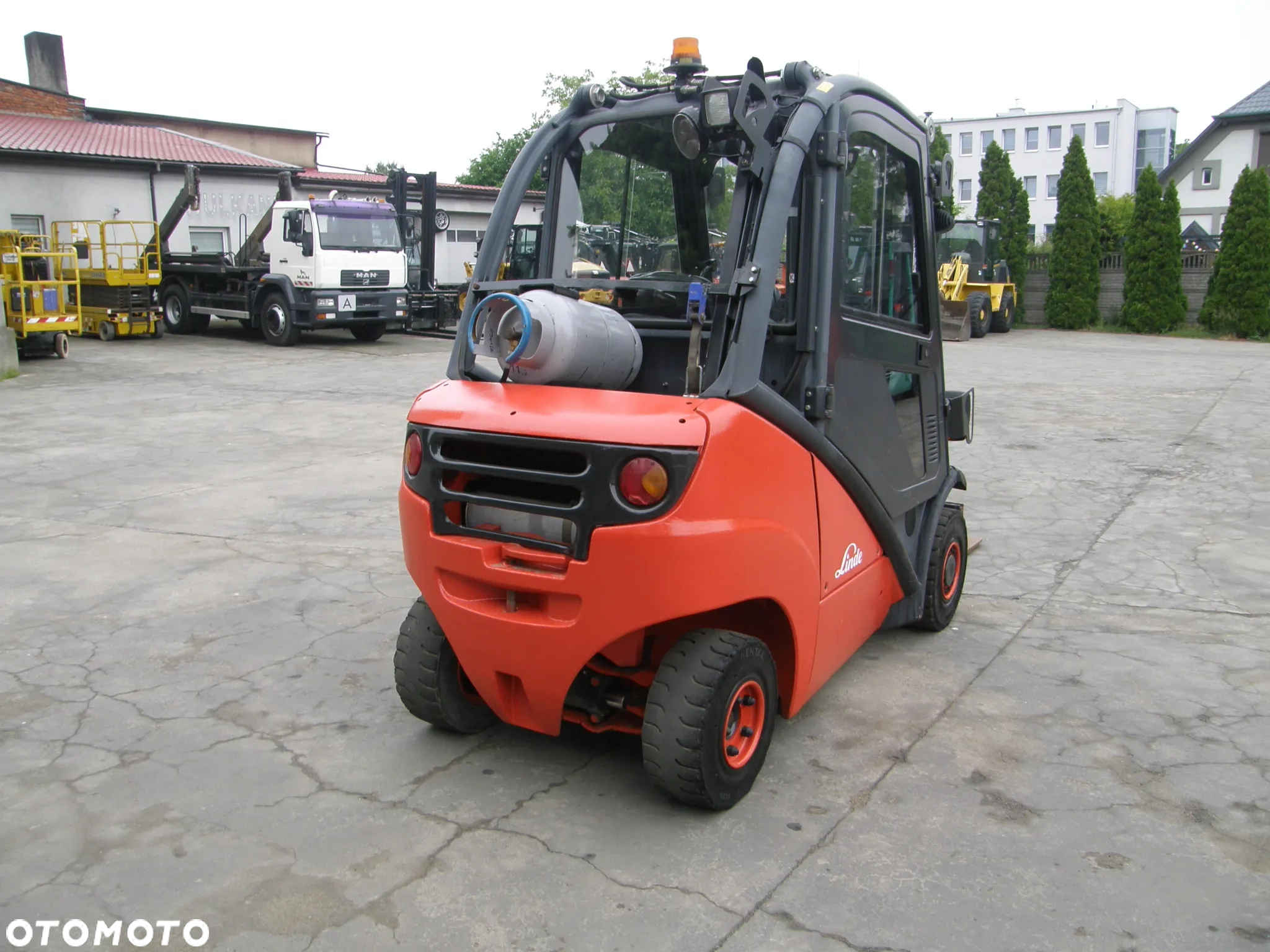 Linde H25T TRIPLEX 4,75m kabina przesuw z Niemiec - 17