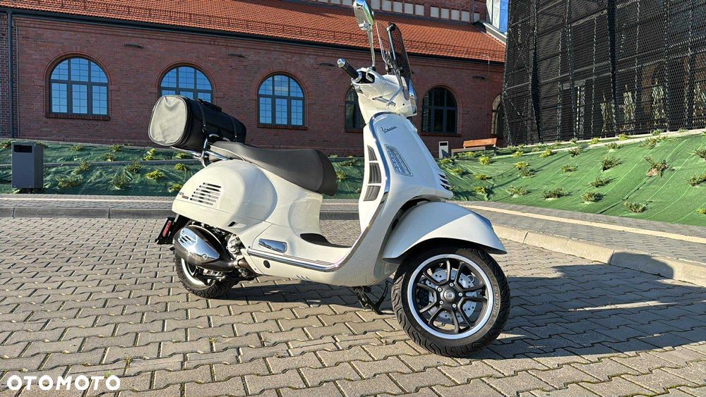 Vespa GTS - 4