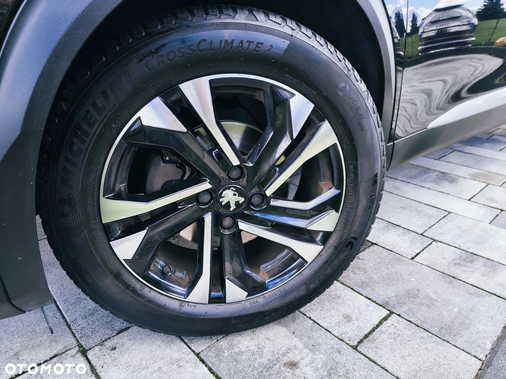 Peugeot 2008 1.2 PureTech Allure S&S - 18