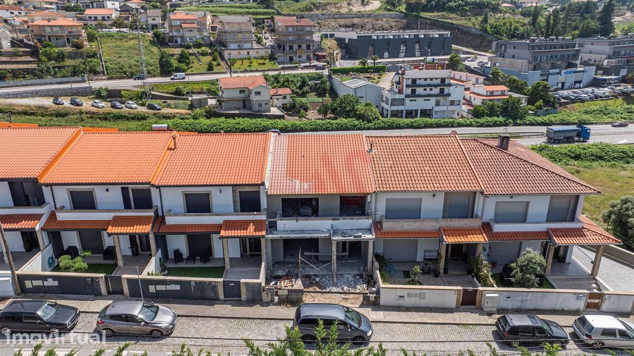 Moradia T3 em Construção em Arões (S. Romão), Fafe - Grande imagem: 4/23