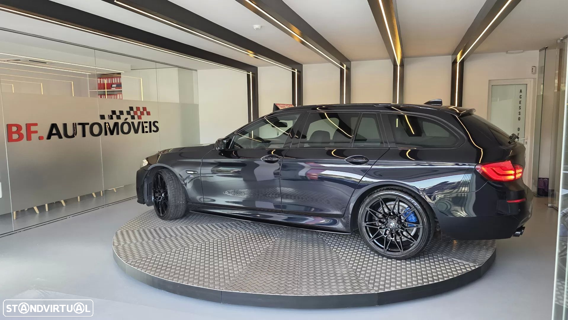 BMW 530 d Pack M Auto - 14