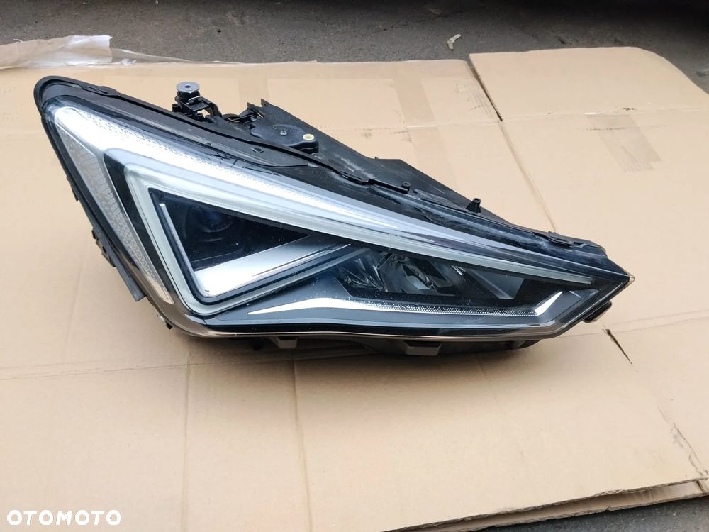 Lampa Prawa Full Led Seat Terraco 5fj 941 008f  Bdb.stan Europa