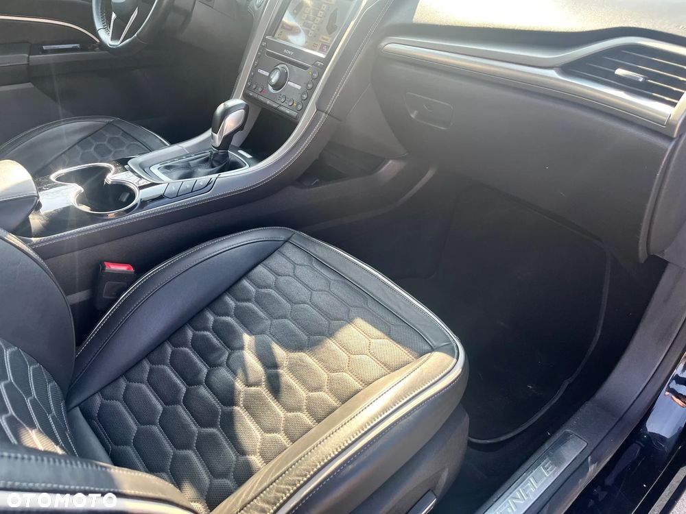 Ford Mondeo - 29