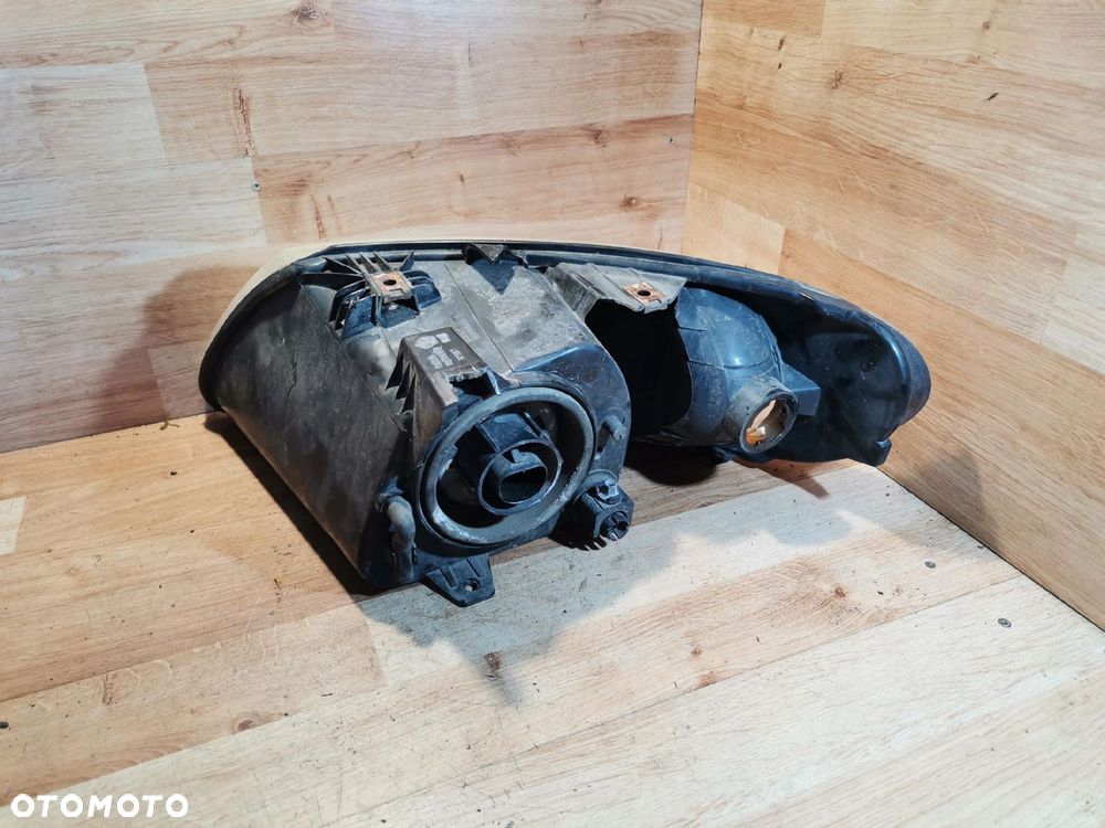 LAMPA REFLEKTOR PRAWY LAMPA PRZÓD EU CHRYSLER VOYAGER IV 04857700AB - 9