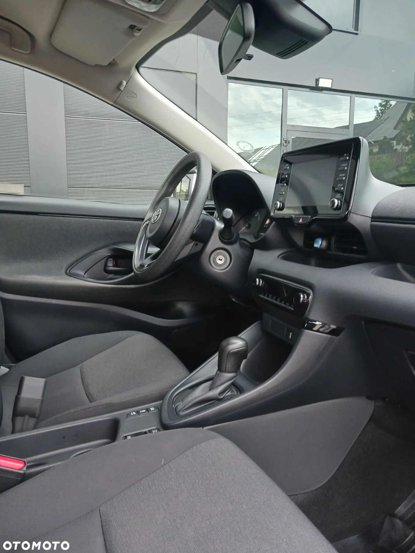 Toyota Yaris - 16