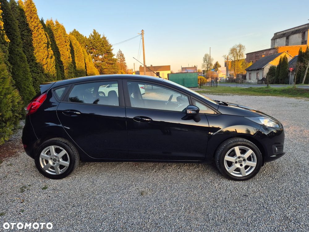 Ford Fiesta 1.25 Celebration - 21