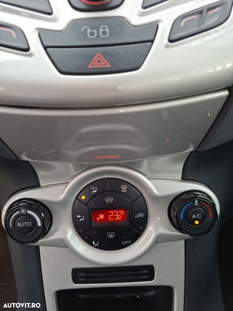 Ford Fiesta 1.4i Titanium - 7