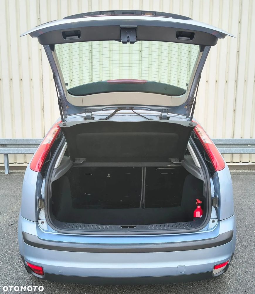 Ford Focus 1.6 Comfort - 11