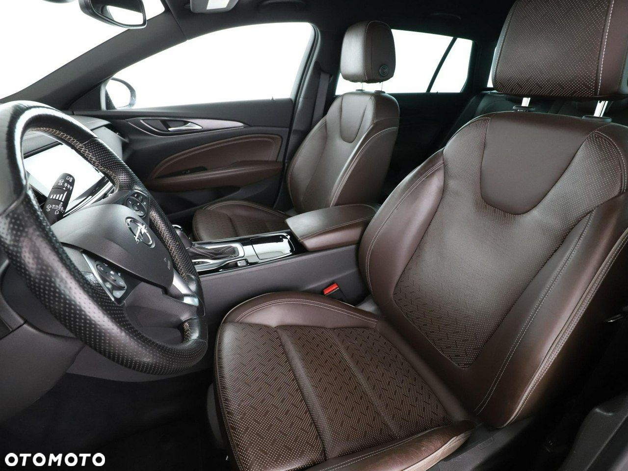 Opel Insignia 2.0 T 4x4 Innovation S&S - 13