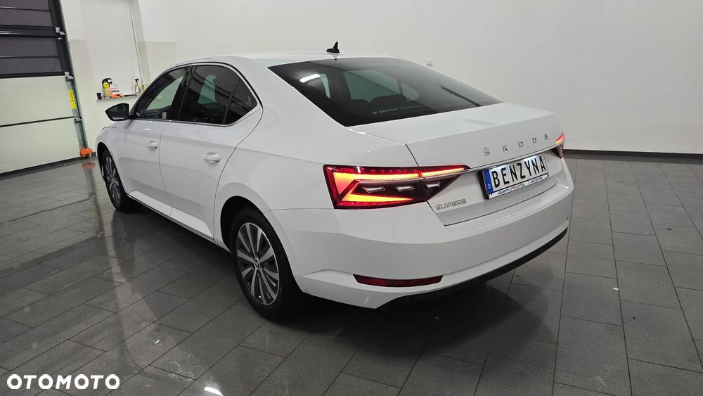 Skoda Superb 1.5 TSI Style DSG - 4