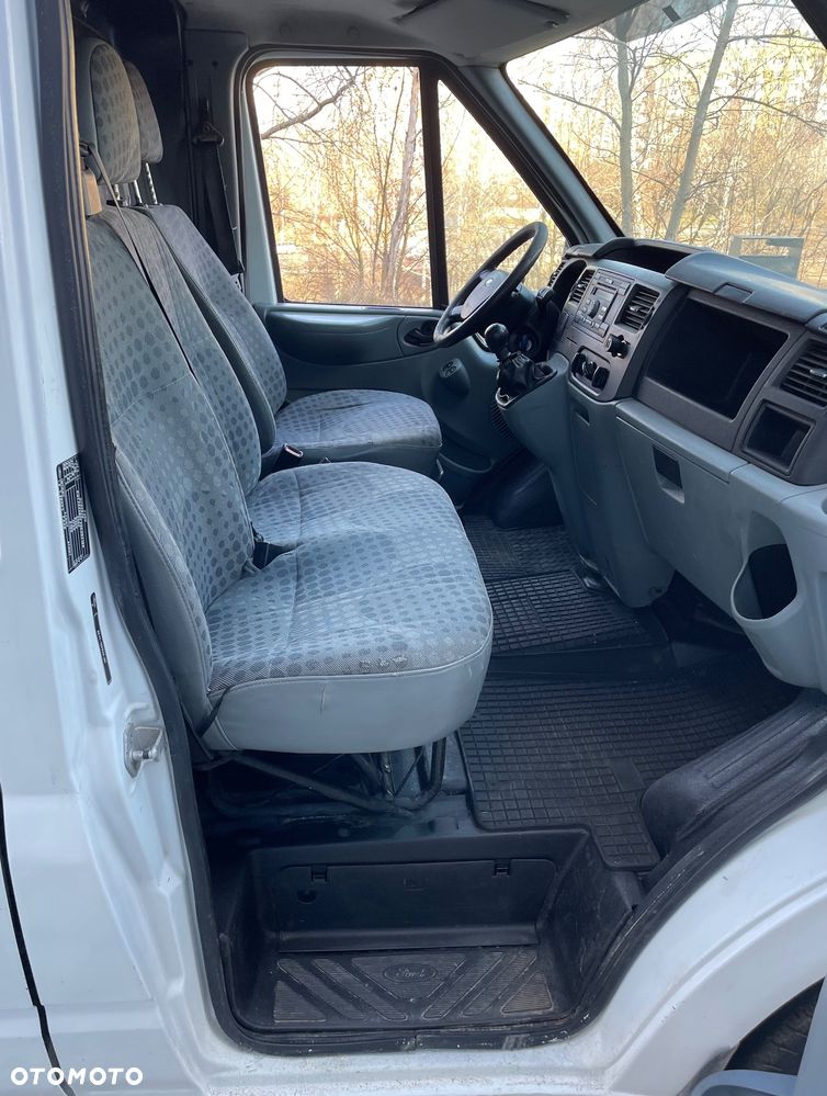 Ford Transit - 8
