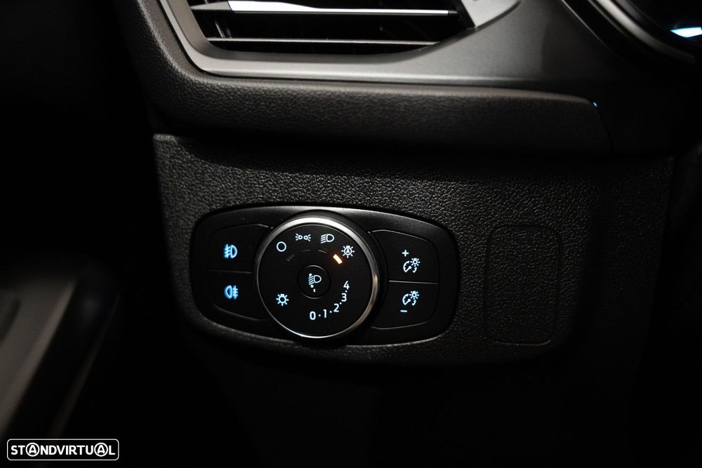 Ford Focus 1.0 EcoBoost MHEV ST-Line - 12