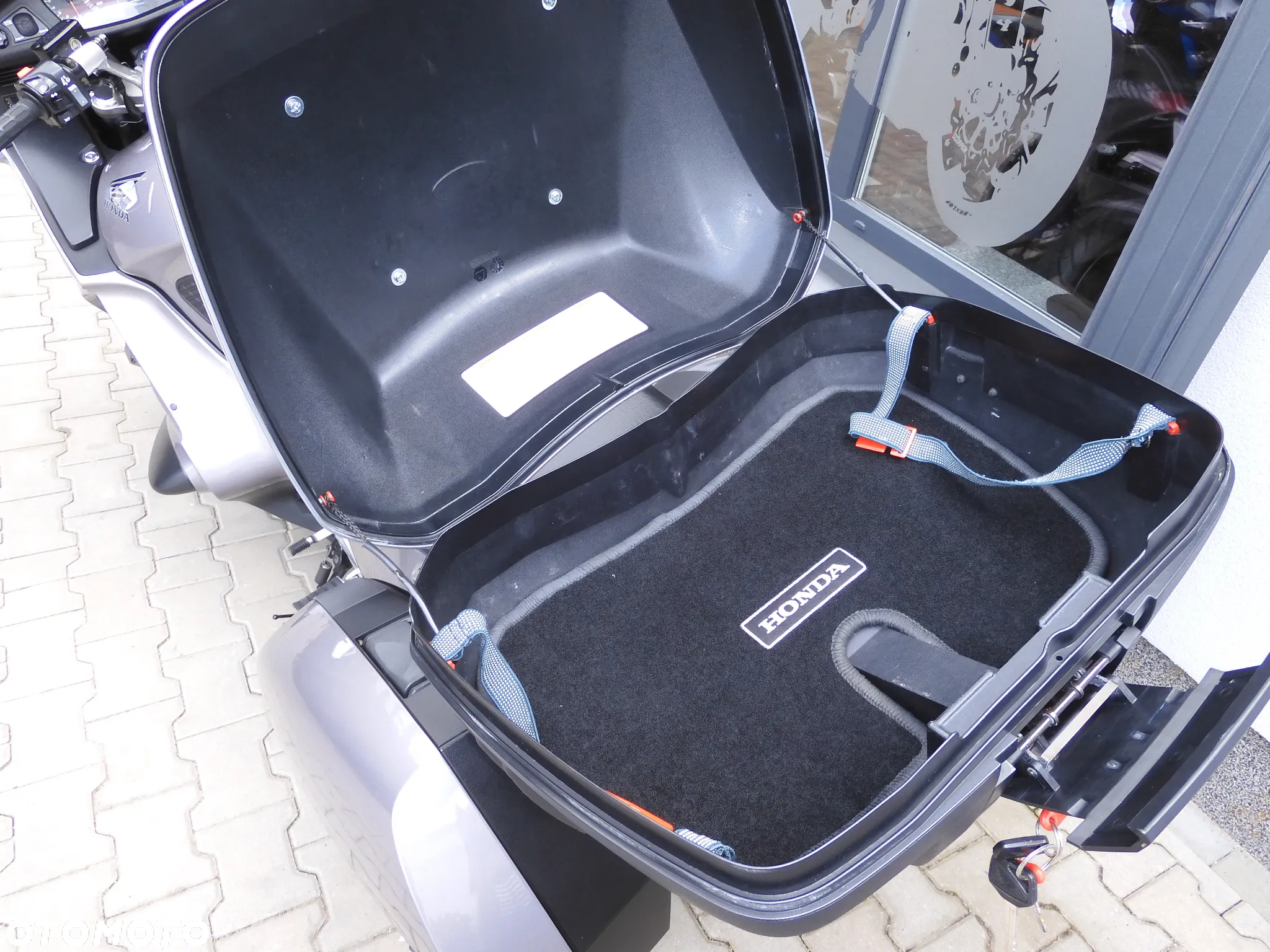 Honda ST - 38