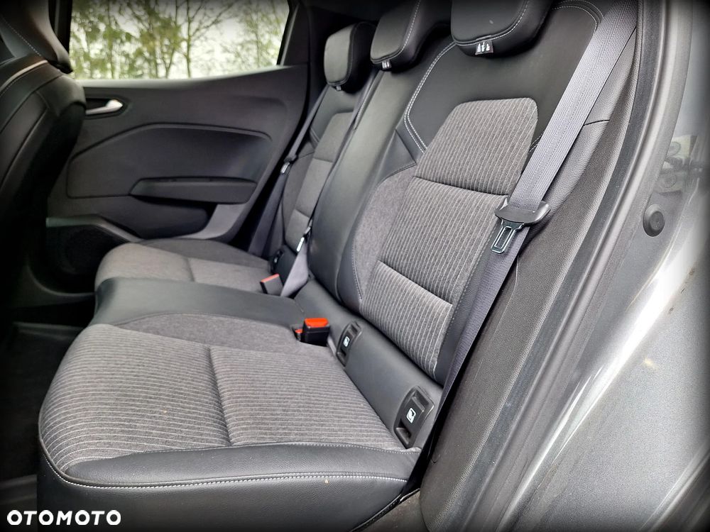 Renault Clio - 8