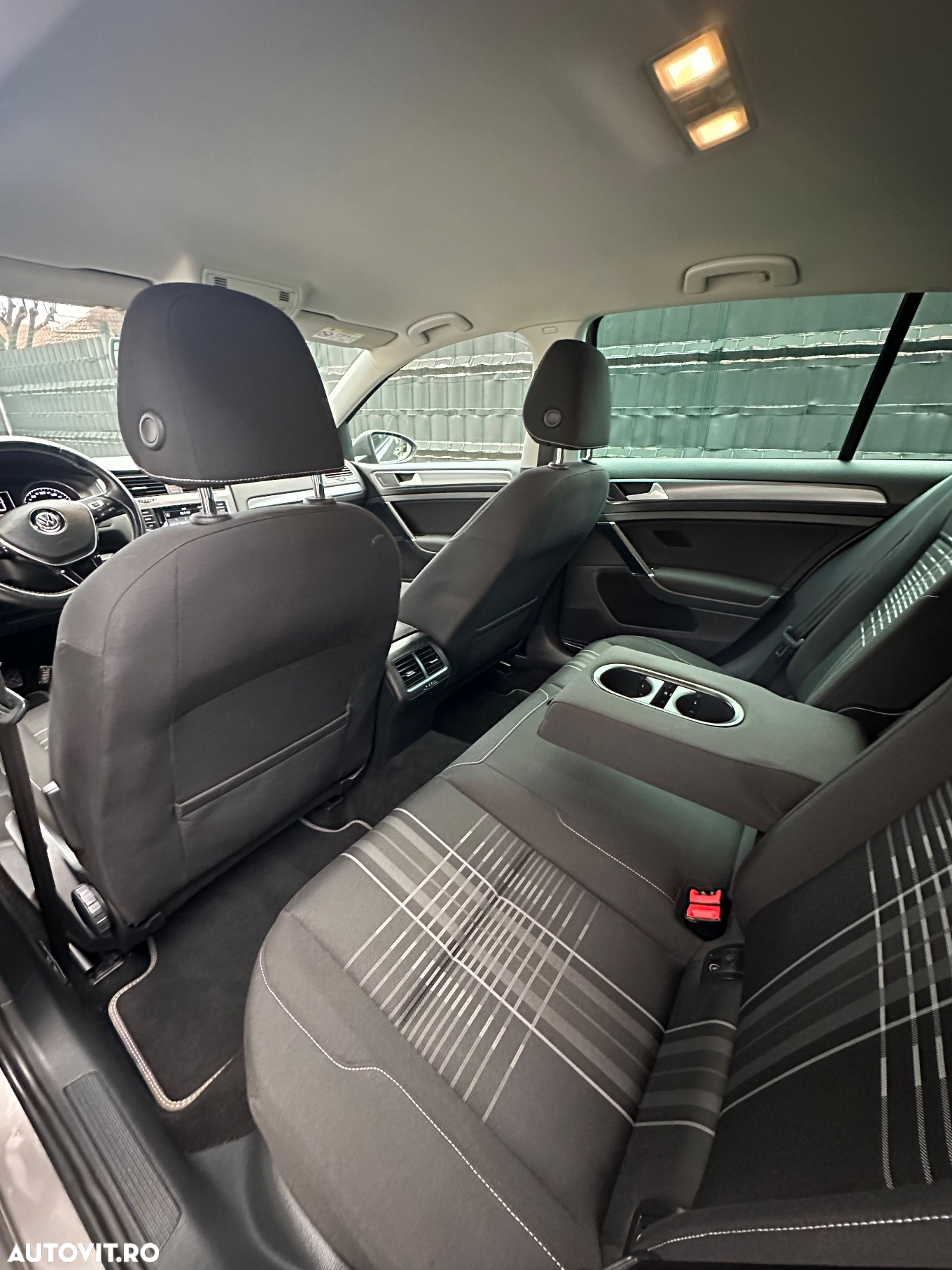 Volkswagen Golf 1.6 TDI BMT Highline - 17