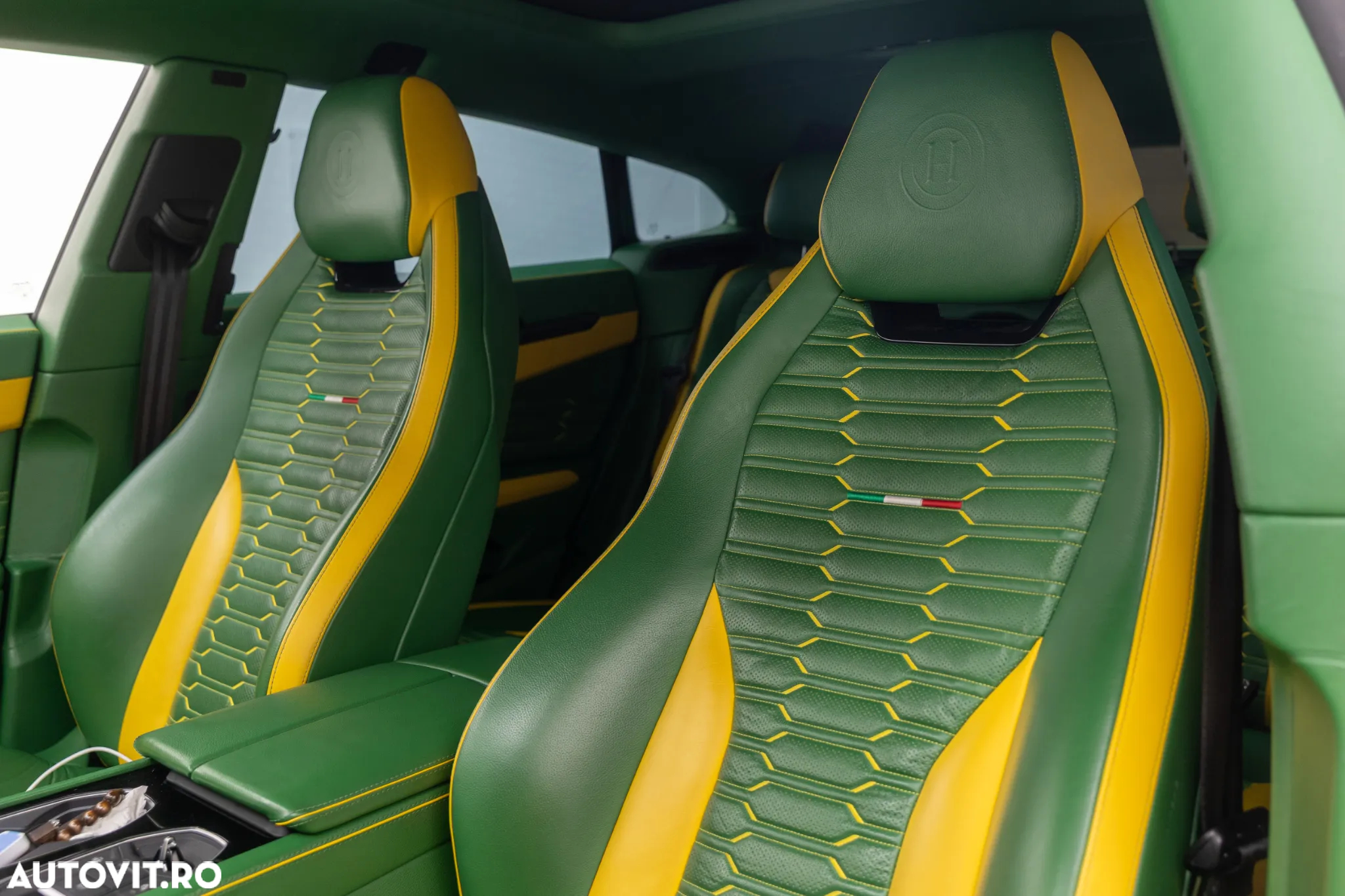Lamborghini URUS - 19